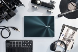 ZenBook Pro Duo 15 OLED UX582 Scenario photo 05