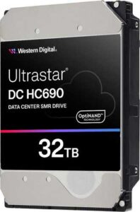 WDC Ultrastar DC HC690 ProdImg standing L LR