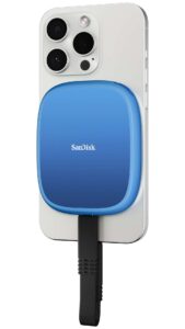 SNDK Creator Phone pSSD with MagSafe Host Device Quarter Right HR