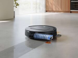Roller Mopping Tomato Stain