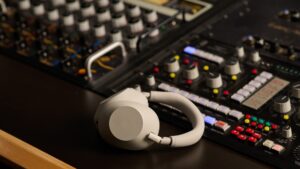 7 WH 1000XM6 Co creation HeadphonewithStudioGear