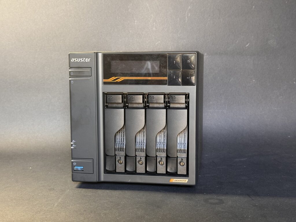 asustor as6804T fronte