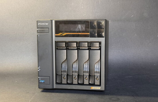 copertina asustor 6804