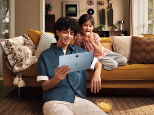 OnePlus Pad Lite Lifestyle Eye Care Preview JPG