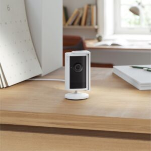 Ring annuncia la disponibilità in Italia di Floodlight Cam Pro, Wired Doorbell Pro, Indoor Cam Plus e Wired Doorbell Plus 33 1761822535wpdm Indoor Camera Plus b