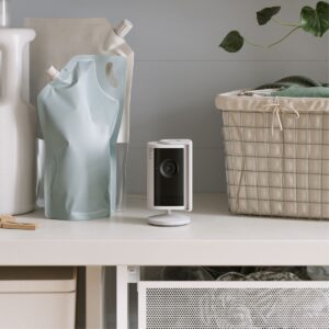 Ring annuncia la disponibilità in Italia di Floodlight Cam Pro, Wired Doorbell Pro, Indoor Cam Plus e Wired Doorbell Plus 35 1761822555wpdm Indoor Camera Plus d