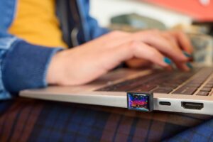 Life SNDK Extreme Fit USB C Flash Drive 17 PIT