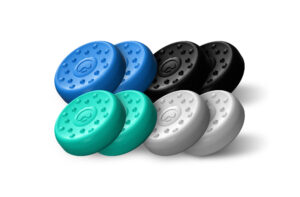 Sotto l'Albero vince chi gioca: le proposte di Natale di SteelSeries per il gaming 87 PS Thumb Grips 8 Pack Jewel Shot 2000x1314 1