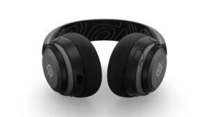 Sotto l'Albero vince chi gioca: le proposte di Natale di SteelSeries per il gaming 80 arctis nova 5 wl black pivot bottom 1
