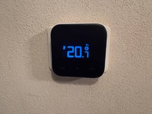 Recensione Tado Smart Thermostat X Starter Kit + Valvola Smart 23 tado x montato