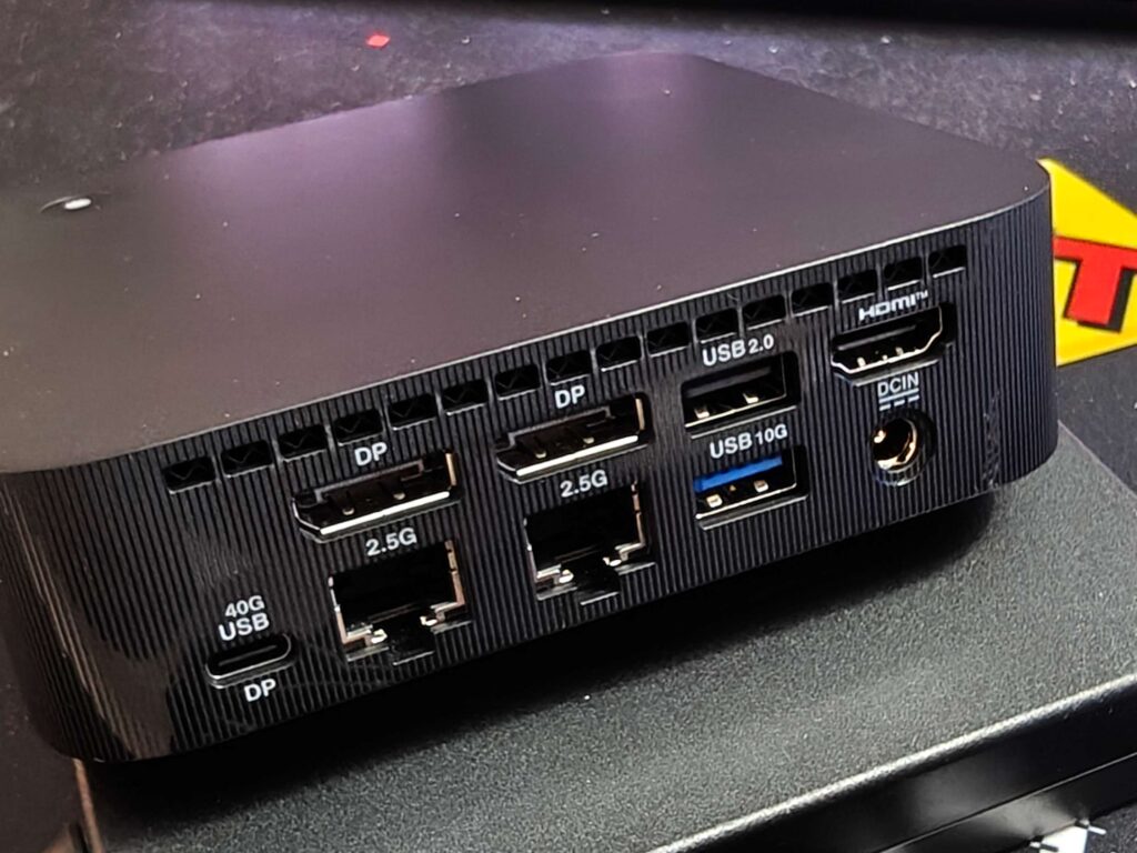 Recensione ASUS ExpertCenter PN54: Prestazioni Elevate in un Corpo Estremamente Compatto 13 IMG20251126200431