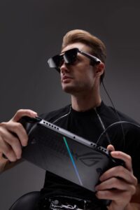 ASUS Republic of Gamers annuncia gli occhiali da gaming AR ROG XREAL R1 9 ROG XREAL R1 Gaming Glasses with ROG Ally