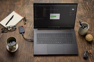 Sandisk introduce la nuova generazione di unità SSD portatili per supportare workflow più rapidi, complessi e contenuti sviluppati con l’AI 13 Copy of Life SNDK Extreme pSSD 40 PIT
