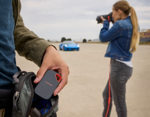 Sandisk introduce la nuova generazione di unità SSD portatili per supportare workflow più rapidi, complessi e contenuti sviluppati con l’AI 9 Copy of Life SNDK Extreme pSSD Black 08 PIT