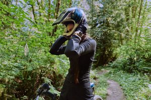 Running urbano in inverno: come allenarsi in sicurezza tra smog, pioggia e buio 8 T REX PRO BIKER 8794