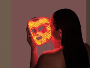 Shark Beauty lancia in Italia la nuova maschera LED CryoGlow 7 Lilac2