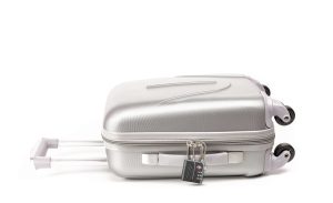Viaggiare smart: le soluzioni tech di Cellularline, Music Sound, Interphone e Skross 26 TRACY LOCK CELLULARLINE 2