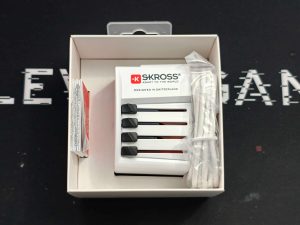 Recensione SKROSS Adattatore da viaggio universale MUV USB AC65PD 9 IMG20260529102603