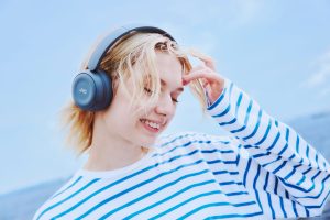 JVC presenta le nuove HA-S59W: eleganti cuffie wireless dal suono coinvolgente e dal comfort prolungato 9 JVC HA S59W A