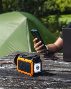 Xtorm arriva in Italia: performance e innovazione per la ricarica mobile di nuova generazione 40 Xtorm XR204 Zaklamp edit