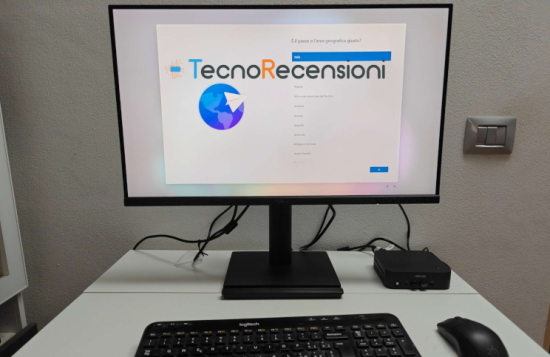 ASUS BE27ACGN e ExpertCenter PN54-S1: la postazione desktop compatta per la massima produttività 4 ASUS BE27ACGN ExpertCenter PN54 S1