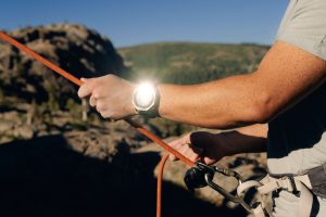 Amazfit presenta il primo orologio sportivo al mondo con display AMOLED dotato di un sistema a doppia alimentazione solare 6 Amazfit TREX Solar 1310