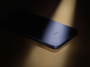 TCL P80 Ultra Lifestyle 4