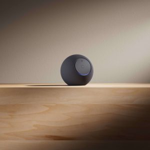 Echo Studio con telecamera per la la casa 3