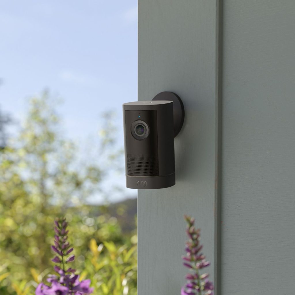 Ring annuncia quattro nuove videocamere 4K e una videocamera Pan-Tilt per interni 5 Outdoor Cam