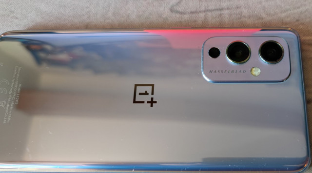 Unboxing OnePlus 9 20