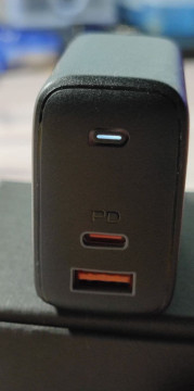 Recensione Caricatore AUKEY OMNIA Mix 65W Dual-Port PD 9